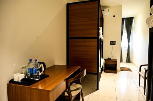 hotel s s international