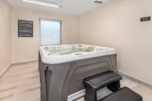 comfort inn and suites