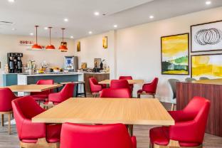 comfort inn and suites