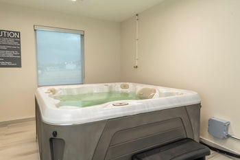 comfort inn and suites
