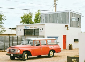 Motel Marfa,202 W El Paso St,2 star