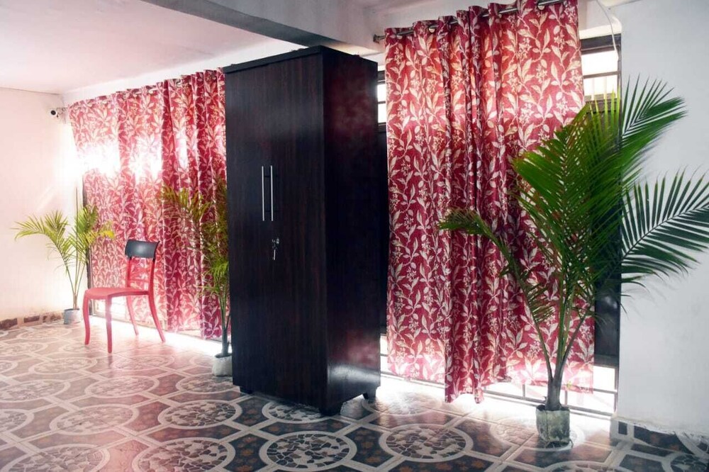 lucknow luxury hotel and restaurant