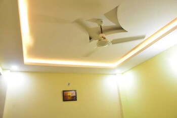 lucknow luxury hotel and restaurant