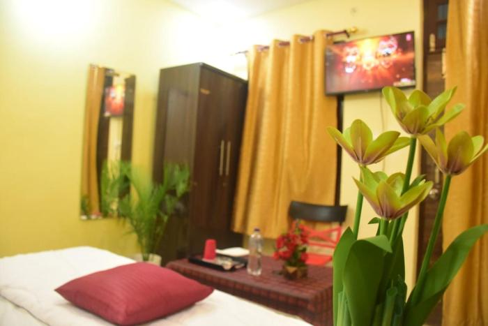 lucknow luxury hotel and restaurant