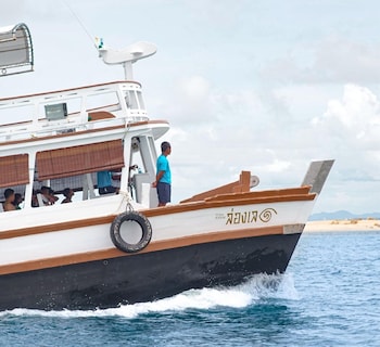 Longlay Resort Rayong,,3 star