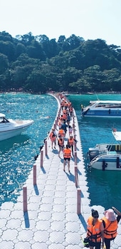 longlay resort rayong