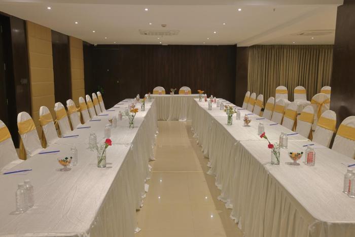 hotel grand continent premier banjara hills hyderabad