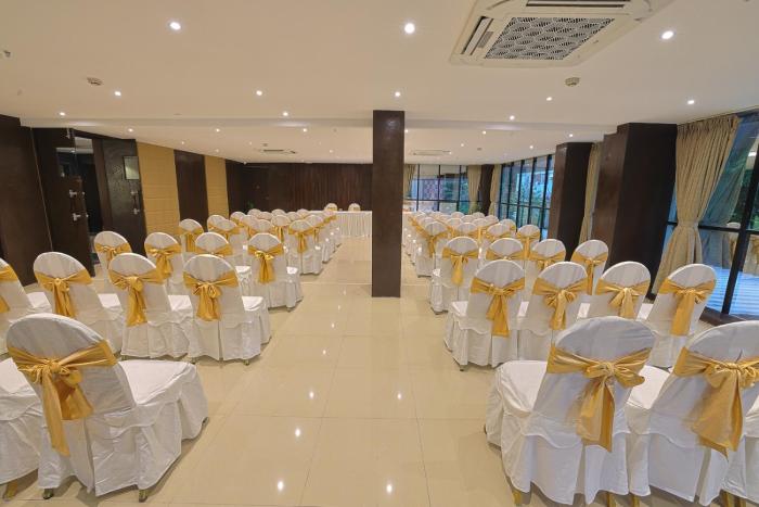 hotel grand continent premier banjara hills hyderabad