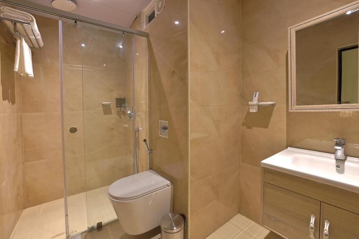 hotel grand continent premier banjara hills hyderabad