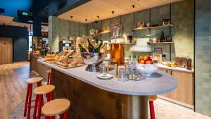 greet hotel reims tinqueux septembre 2025