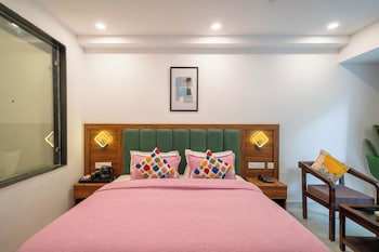perfectstayz premium mystic falls near secret waterfall