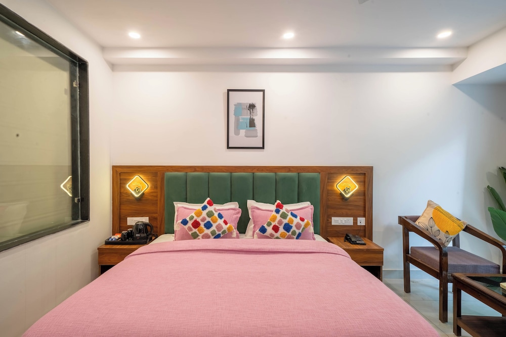 perfectstayz premium mystic falls near secret waterfall