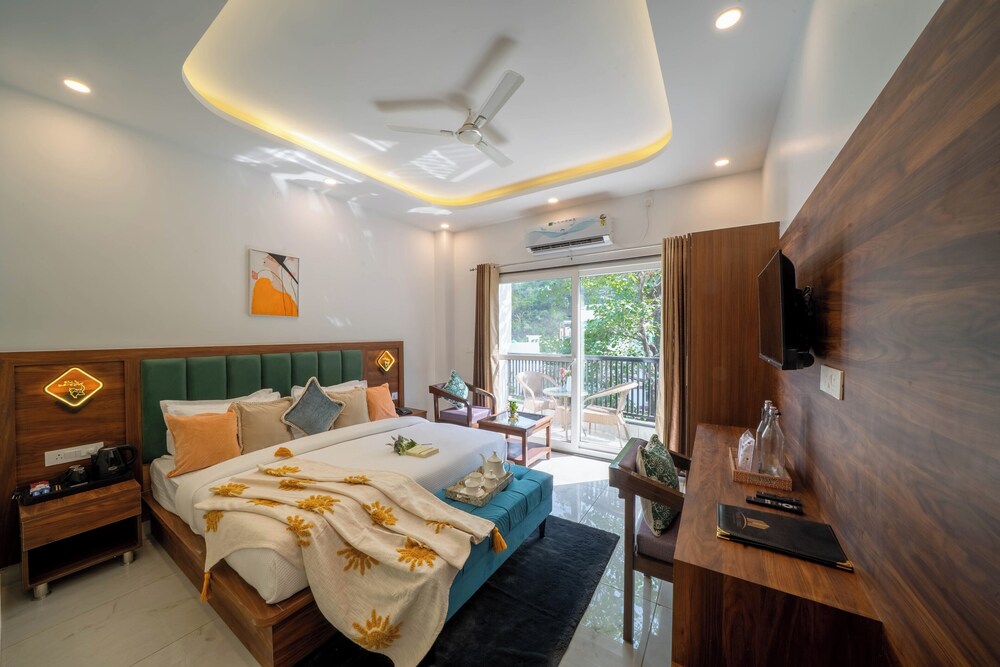 perfectstayz premium mystic falls near secret waterfall