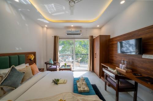 perfectstayz premium mystic falls near secret waterfall