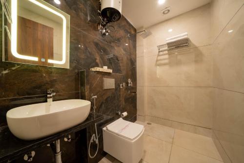 perfectstayz premium mystic falls near secret waterfall