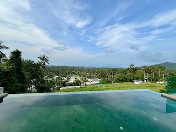 michel tropical seaview pool villas
