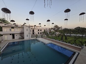 hotel divine banaras