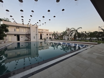 hotel divine banaras