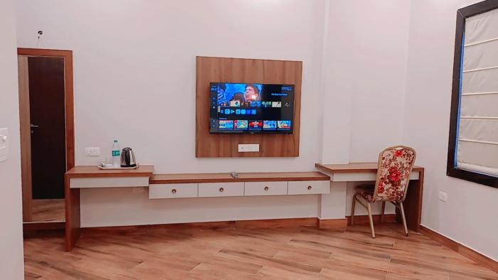 hotel divine banaras