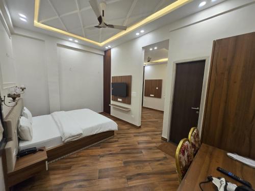 hotel divine banaras