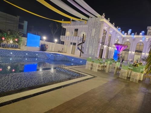 hotel divine banaras