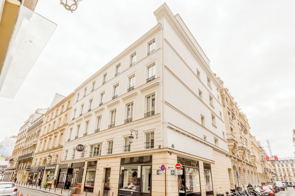 paris