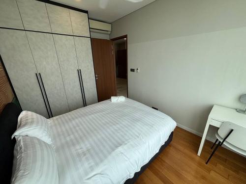 sky suites klcc by easy nap