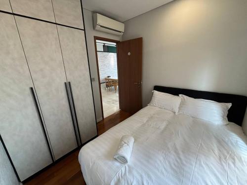 sky suites klcc by easy nap