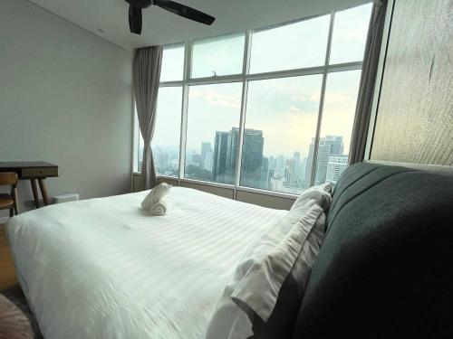 sky suites klcc by easy nap