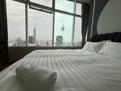 sky suites klcc by easy nap