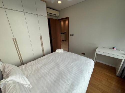sky suites klcc by easy nap