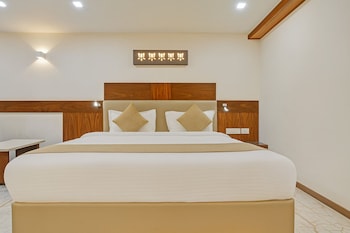 hotel mandovin a premium hotel in udaipur