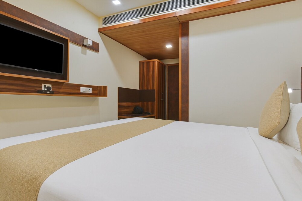 hotel mandovin a premium hotel in udaipur