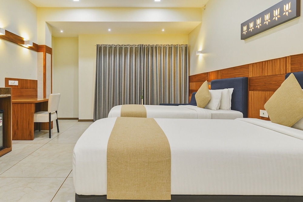 hotel mandovin a premium hotel in udaipur