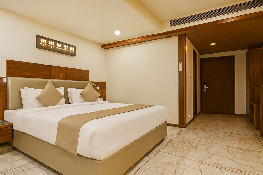 hotel mandovin a premium hotel in udaipur