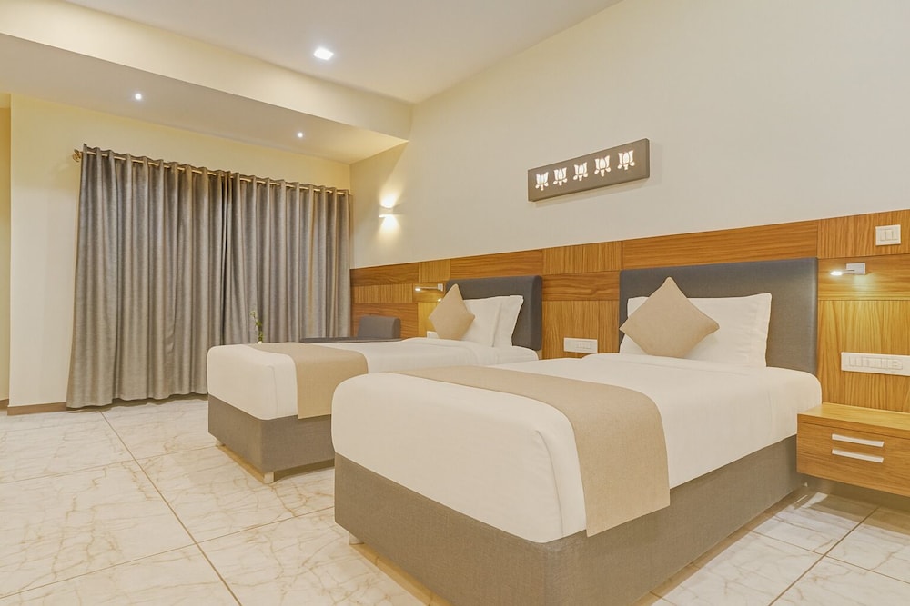 hotel mandovin a premium hotel in udaipur