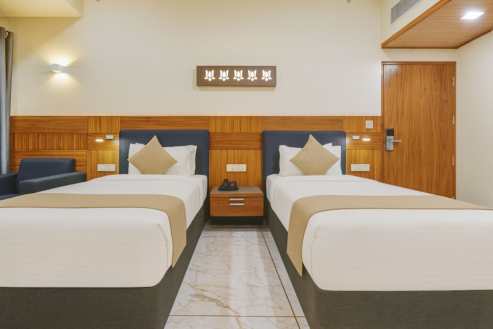 hotel mandovin a premium hotel in udaipur