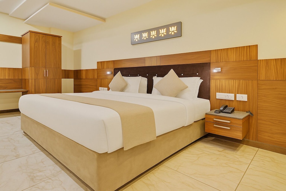 hotel mandovin a premium hotel in udaipur