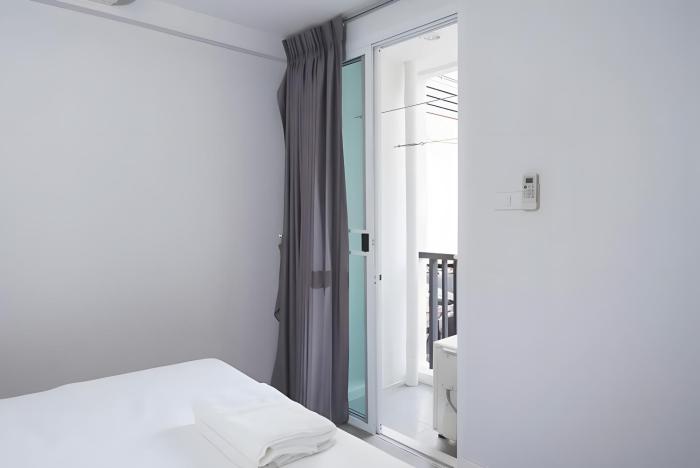 mitr inn mrt samyot station the grand