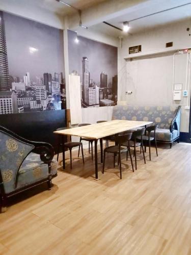 go inn silom road bts saint louis