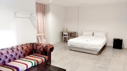 mitr inn sukhumvit 2 bts nana