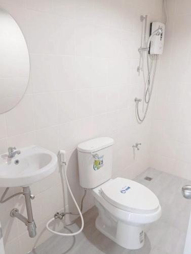 mitr inn sukhumvit 2 bts nana