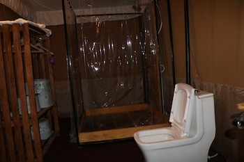 camp om riverside retreat