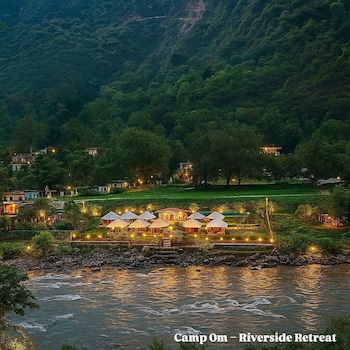 Camp Om Riverside Retreat,,3 star