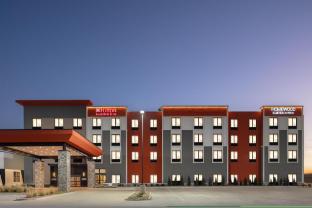 hilton garden inn wichita airport