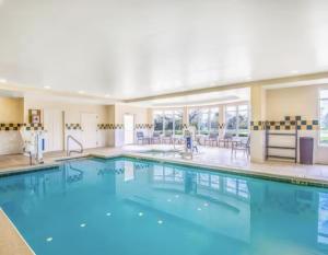 hilton garden inn wichita airport