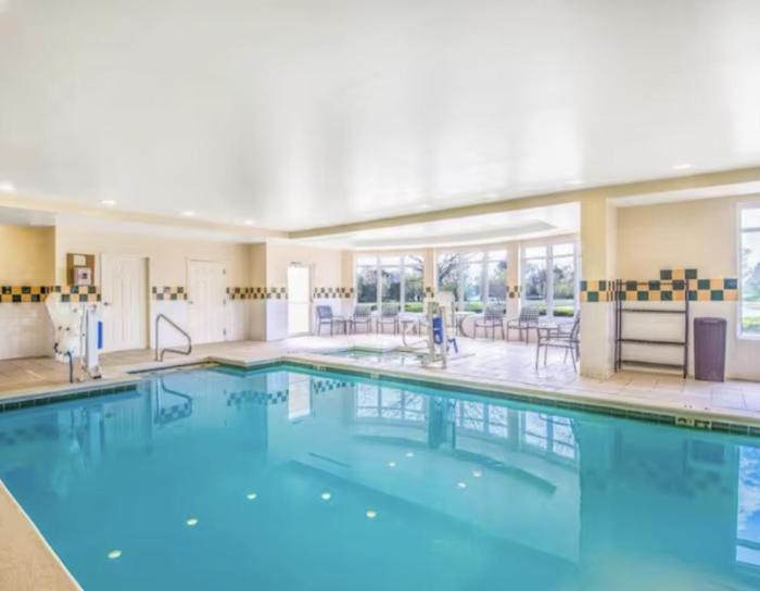 hilton garden inn wichita airport