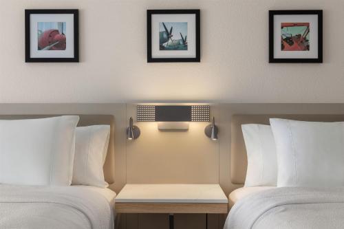 hilton garden inn wichita airport