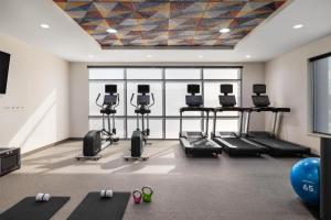 home2 suites by hilton muncie