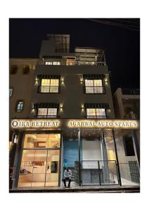 ira retreat varanasi